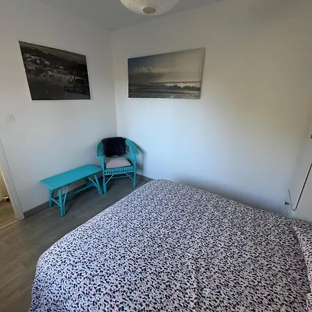 Le Club Des Cigales Apartment
