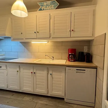 Apartment Le Club Des Cigales Hyeres